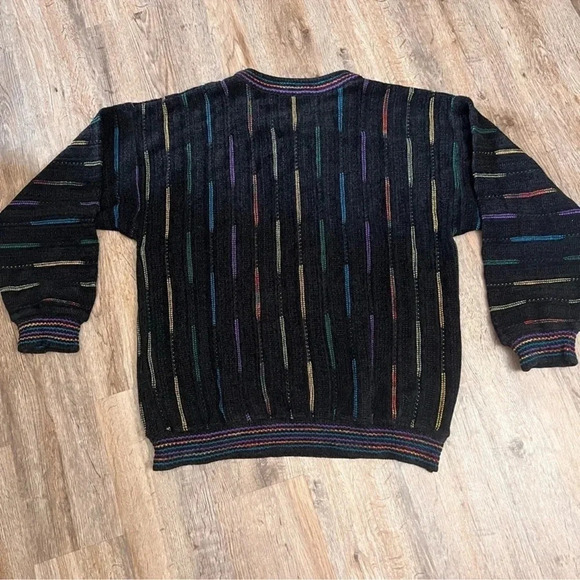 Tundra Canada • 90’s Coogi Style Multicolor Sweater - Picture 7 of 10